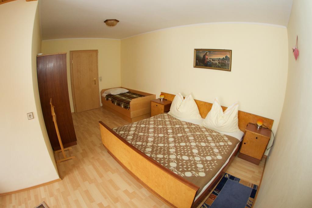 Apartament Haus Stoeffler Reisach Pokój zdjęcie